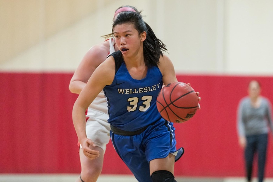 Alyssa Cho scored a career-high 18 points to lead the Blue (Frank Poulin).