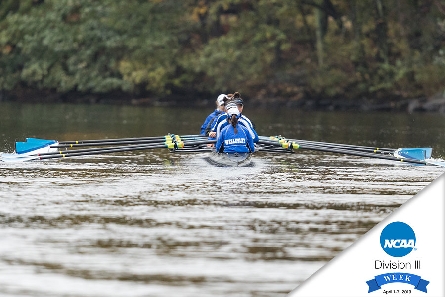 The Blue finished second in both the V8+ and 2V8+ races (Frank Poulin).