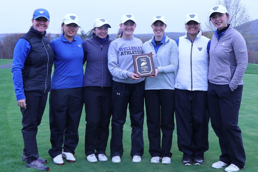 The Blue shot 302 on Sunday to claim the runner-up trophy (Amherst Athletic Communications).