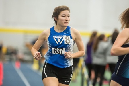 Sophomore Fiona Harrigian was the runner-up in Saturday's 3000m (Frank Poulin).