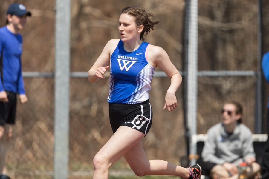 Junior Elizabeth Wegman was the runner-up in her first collegiate 1500m (Frank Poulin).