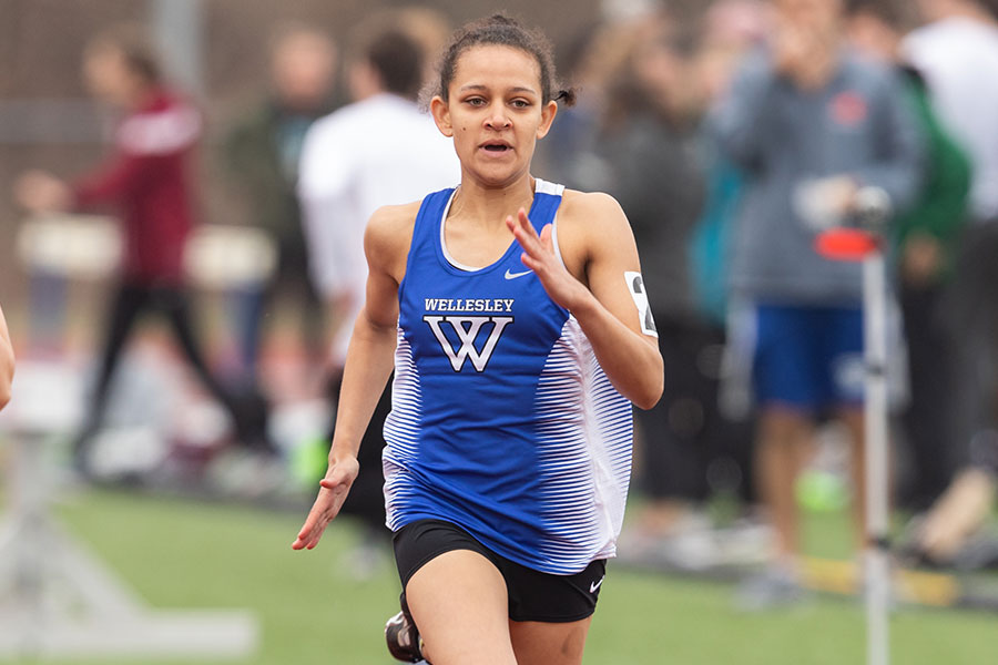Wellesley track & field begins the indoor season on December 7th at the Smith Winter Classic (Frank Poulin).