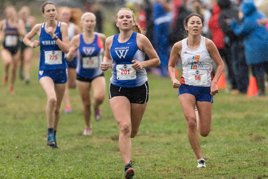 Sophomore Grace Cowles was 37th overall (19:35.1) on Saturday (Frank Poulin).