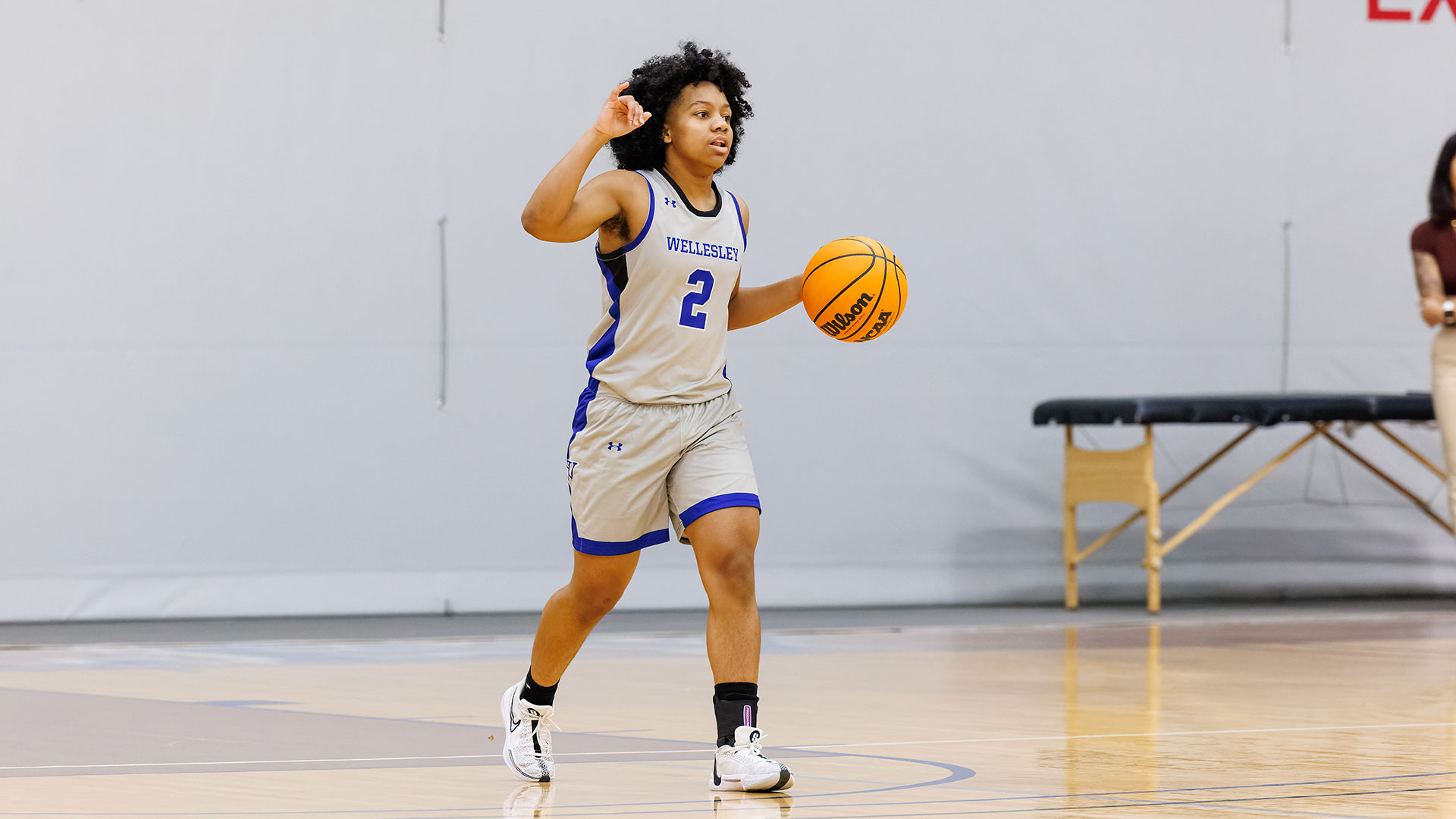 Wellesley Basketball Drops 56-44 NEWMAC Contest to Wheaton