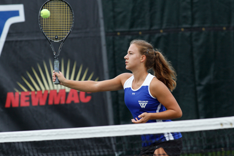 Blue Tennis Wraps Up Play at Bowdoin Invitational
